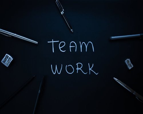 टीम वर्क और चर्चा